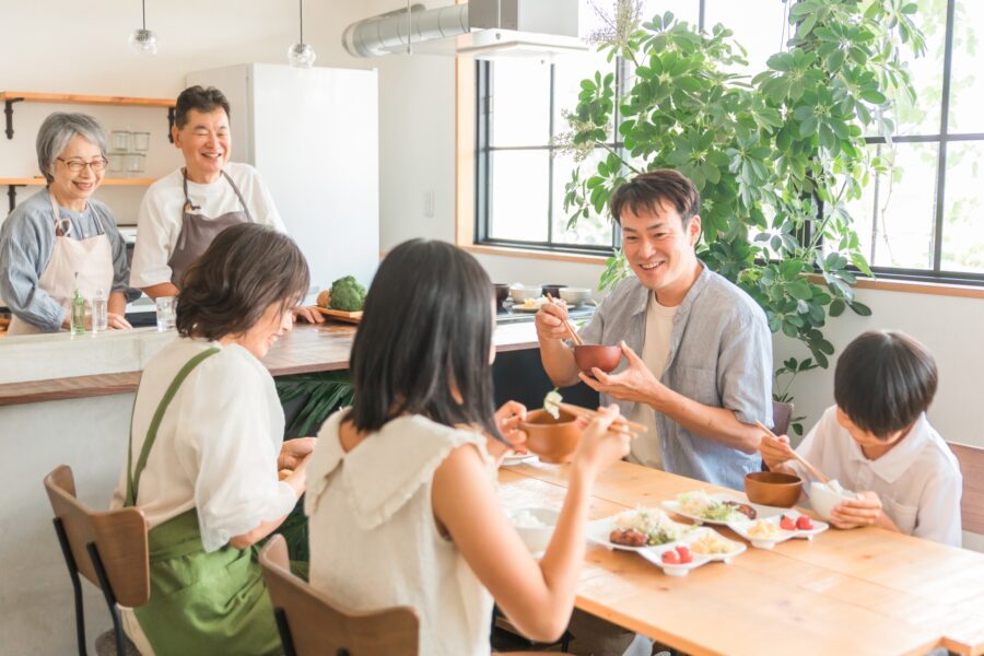 12/6(金)～9(月)「床下暖房で暖かい、平屋+2階建ての二世帯住宅」完成見学会【滑川市】